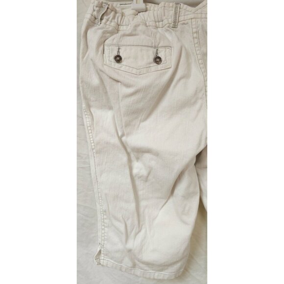Canyon River Blues Womens Waist 34/36 White Stretch Bermuda Shorts 13" Inseam - Picture 8 of 12